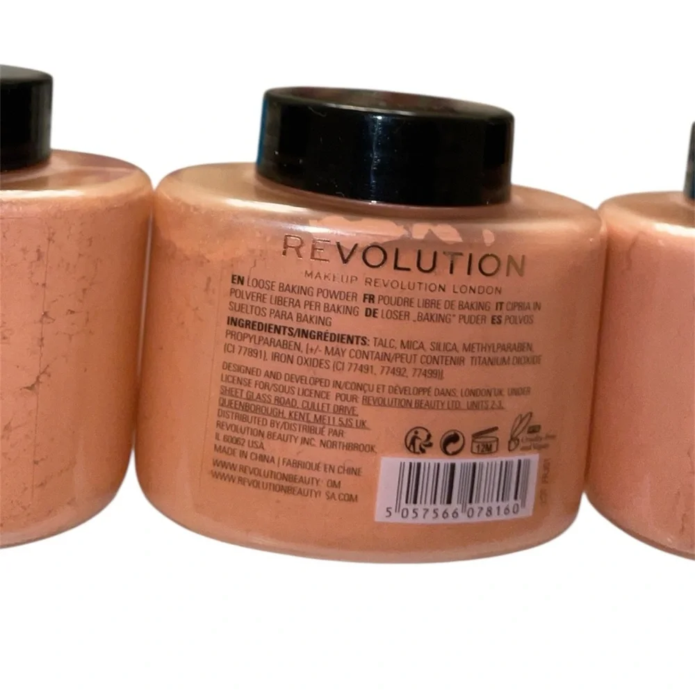 Makeup Revolution Peach Loose Baking Powder Trio